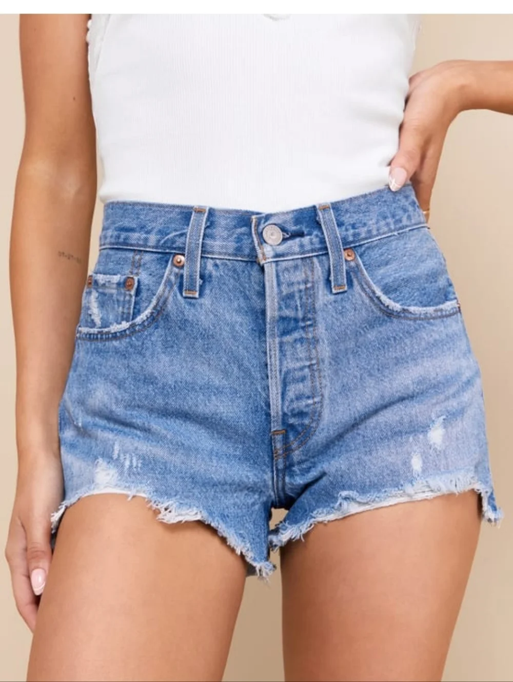 Levi's Denim Shorts 501 Denim Cutoff Shorts Button Fly Raw Hem Highrise - Picture 2 of 11
